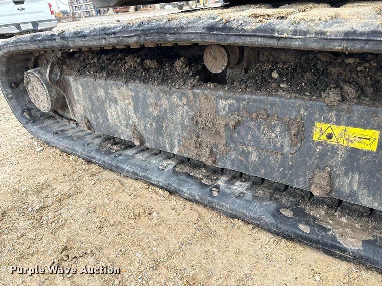 image for item DY8028 2016 Bobcat E45 mini excavator