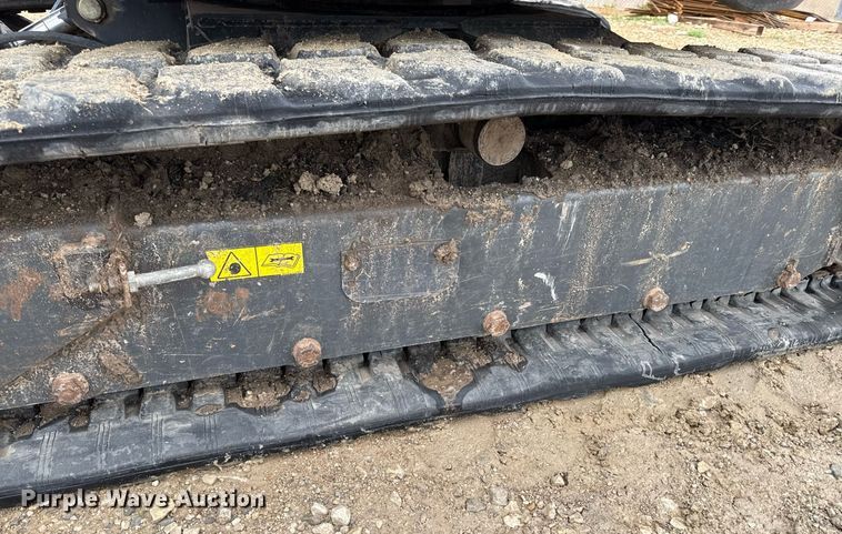 image for item DY8028 2016 Bobcat E45 mini excavator