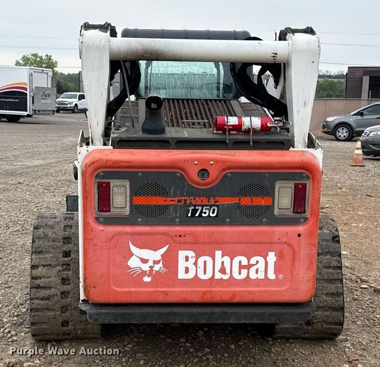 image for item DY8029 2016 Bobcat T750 tracked skid steer loader