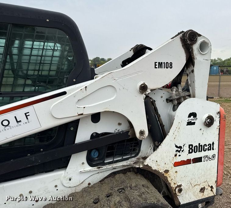 image for item DY8029 2016 Bobcat T750 tracked skid steer loader