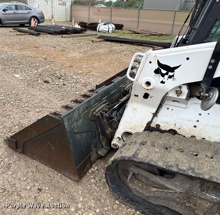 image for item DY8029 2016 Bobcat T750 tracked skid steer loader