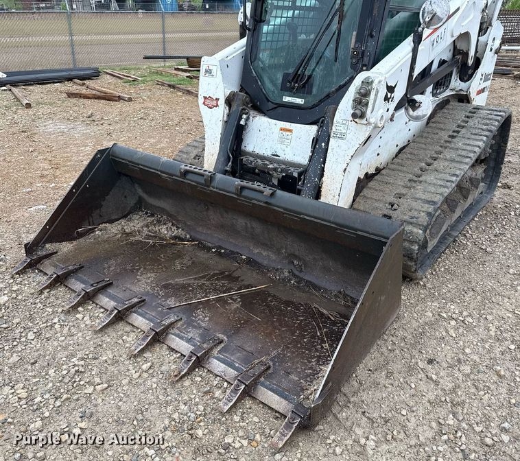 image for item DY8029 2016 Bobcat T750 tracked skid steer loader