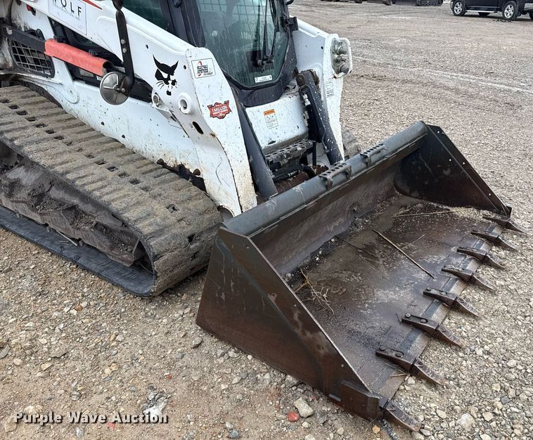 image for item DY8029 2016 Bobcat T750 tracked skid steer loader