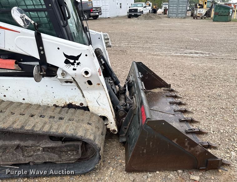 image for item DY8029 2016 Bobcat T750 tracked skid steer loader