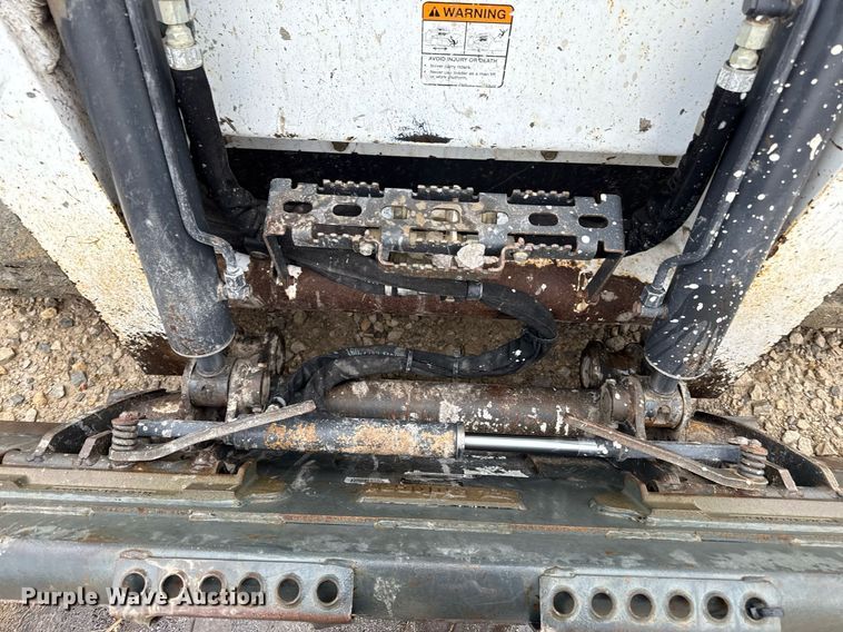 image for item DY8029 2016 Bobcat T750 tracked skid steer loader