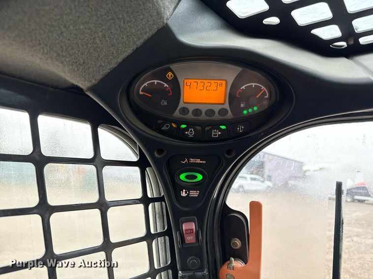 image for item DY8029 2016 Bobcat T750 tracked skid steer loader