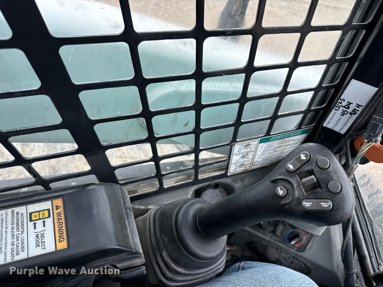 image for item DY8029 2016 Bobcat T750 tracked skid steer loader