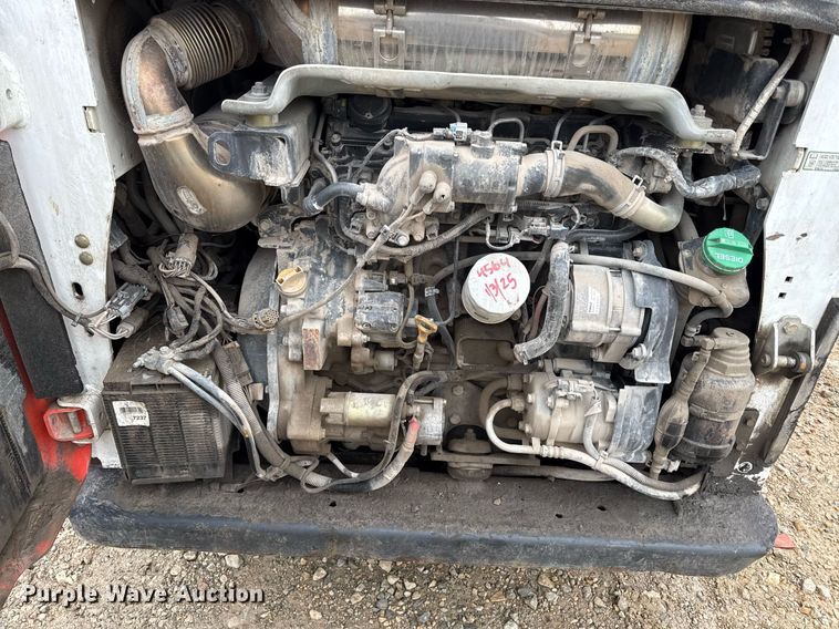 image for item DY8029 2016 Bobcat T750 tracked skid steer loader