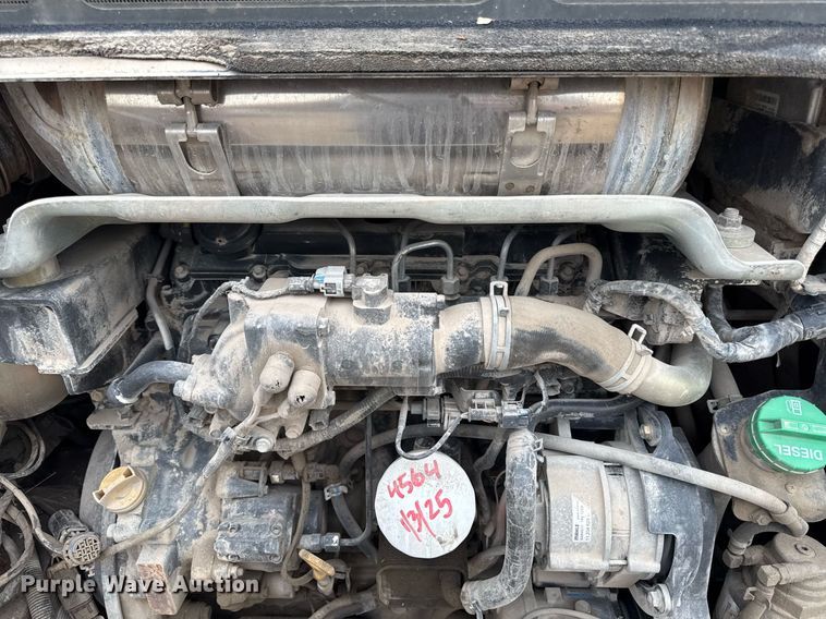 image for item DY8029 2016 Bobcat T750 tracked skid steer loader