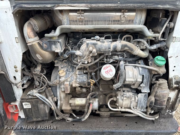 image for item DY8029 2016 Bobcat T750 tracked skid steer loader