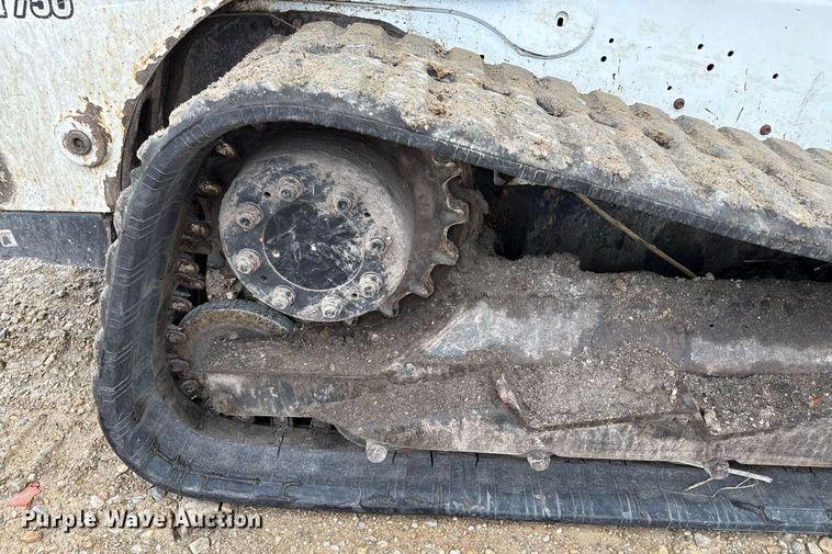 image for item DY8029 2016 Bobcat T750 tracked skid steer loader