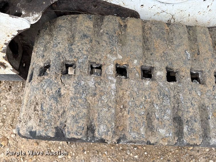 image for item DY8029 2016 Bobcat T750 tracked skid steer loader