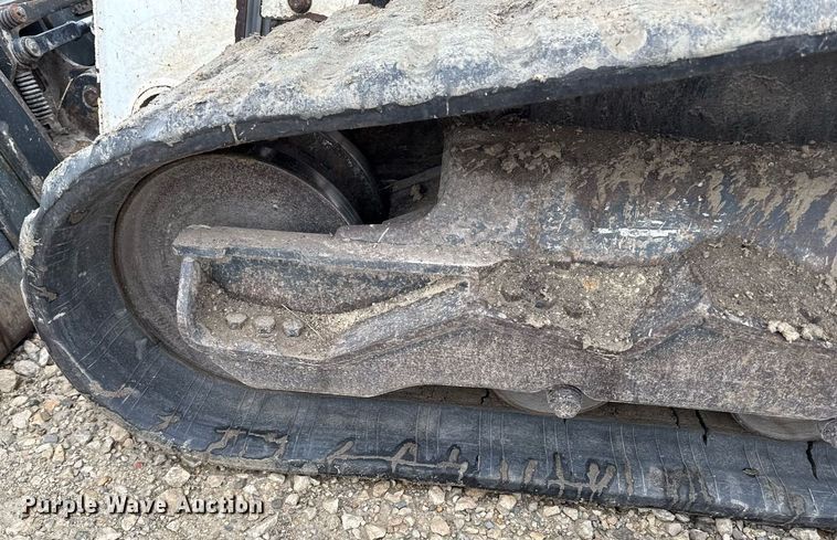 image for item DY8029 2016 Bobcat T750 tracked skid steer loader