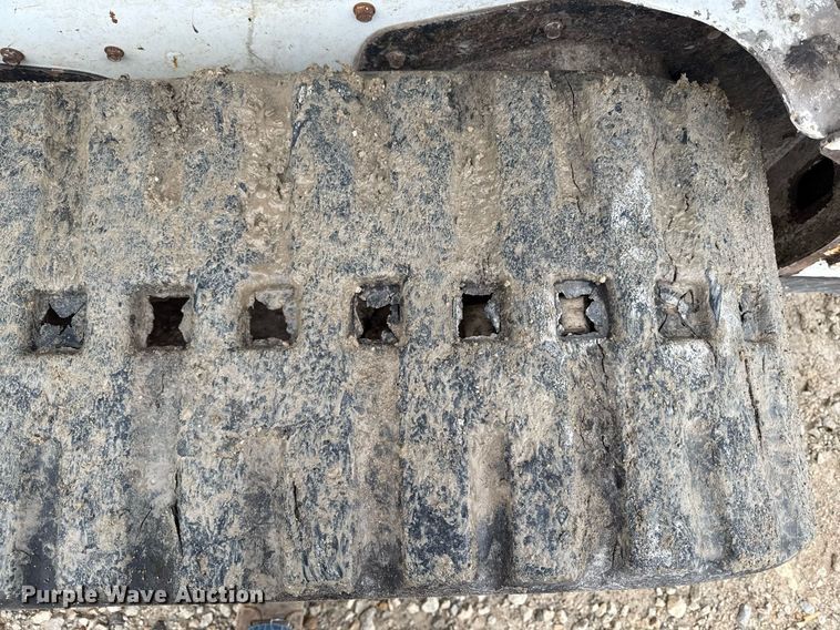 image for item DY8029 2016 Bobcat T750 tracked skid steer loader