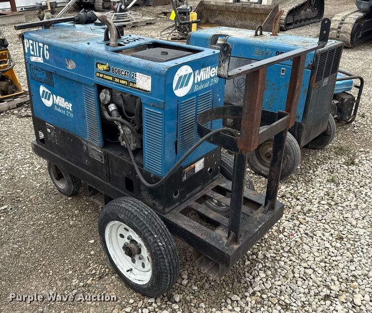 image for item DY8033 Miller Bobcat 250 welder