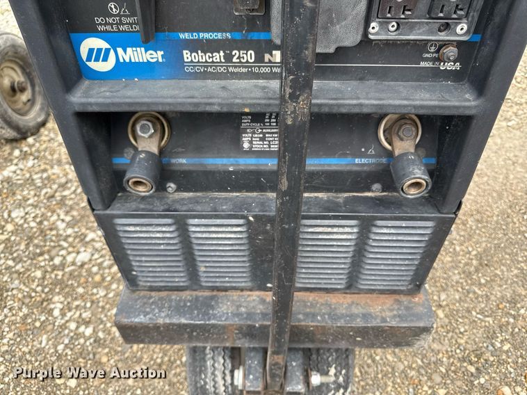 image for item DY8033 Miller Bobcat 250 welder