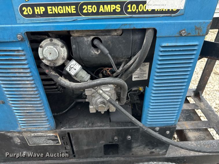 image for item DY8033 Miller Bobcat 250 welder