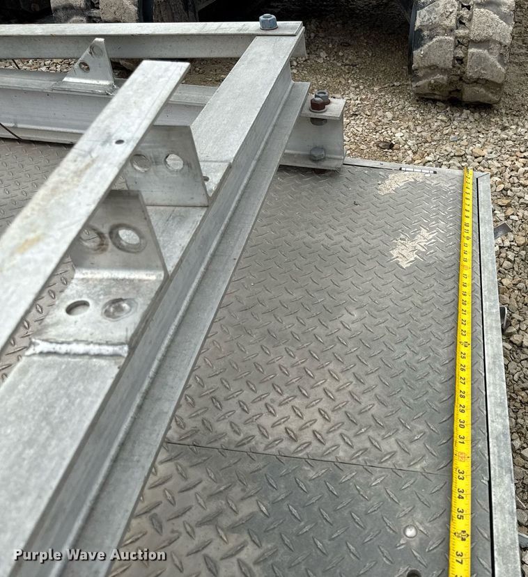 image for item DY8034 (2) roof hatches