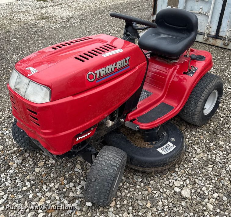image for item DY8036 2007 Troy Bilt Pony lawn mower