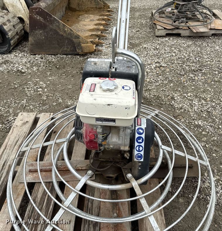 image for item DY8040 Terex power trowel