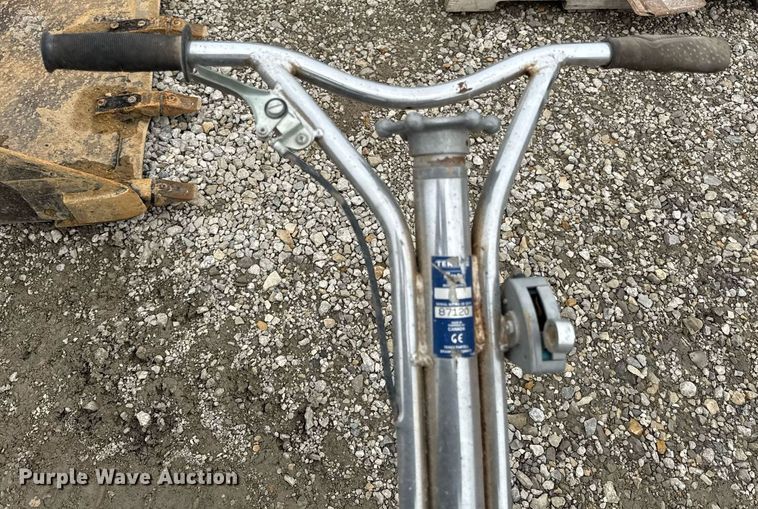 image for item DY8040 Terex power trowel