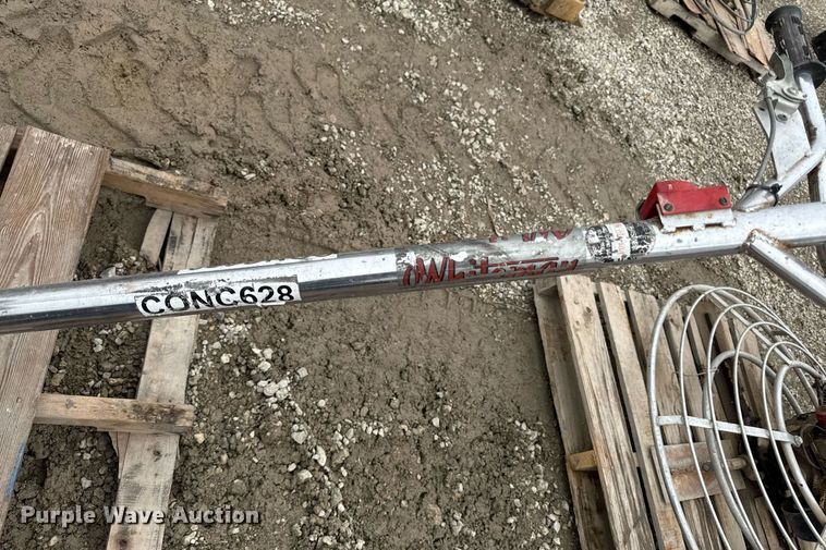 image for item DY8041 Whiteman CONC28 power trowel