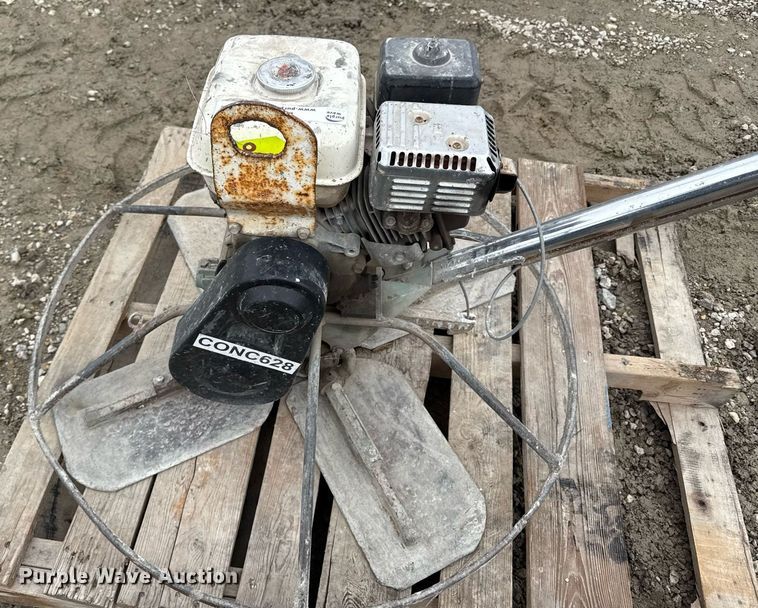 image for item DY8041 Whiteman CONC28 power trowel