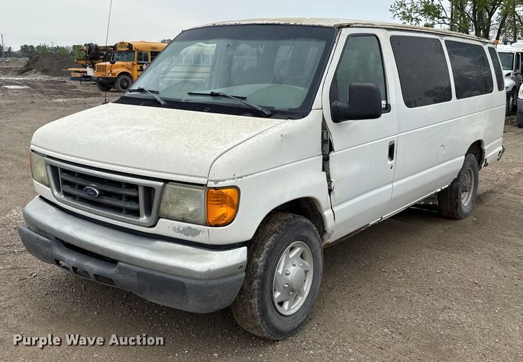 image for item DY8042 2006 Ford E350 Super Duty van