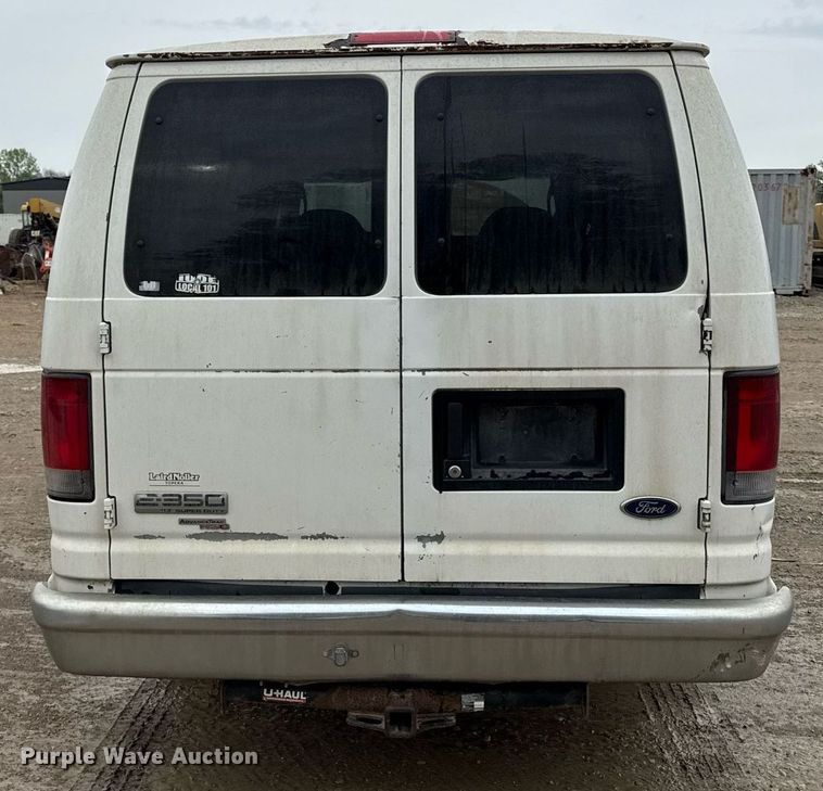 image for item DY8042 2006 Ford E350 Super Duty van
