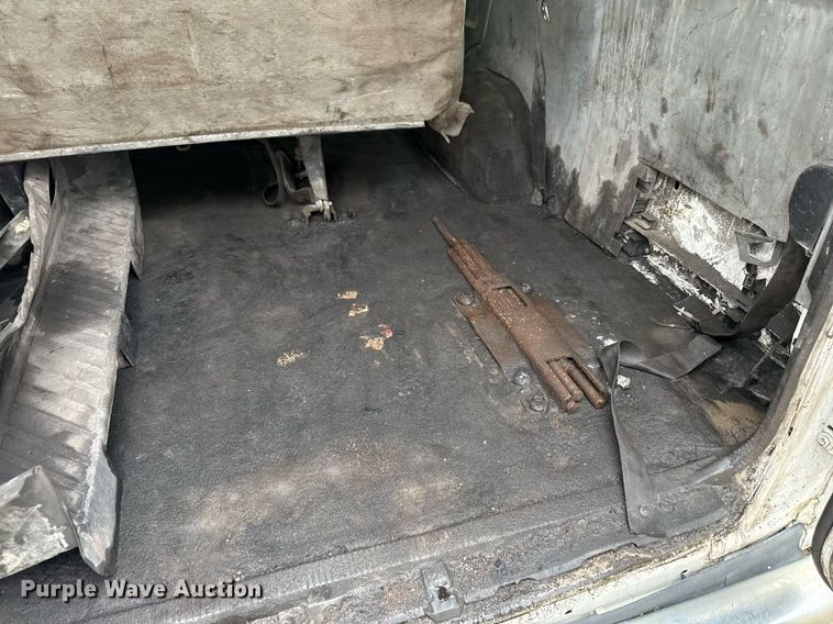 image for item DY8042 2006 Ford E350 Super Duty van