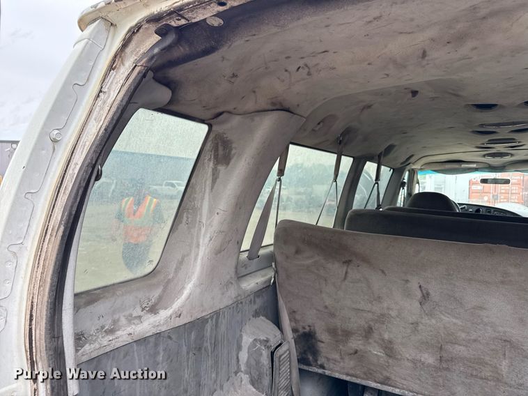 image for item DY8042 2006 Ford E350 Super Duty van