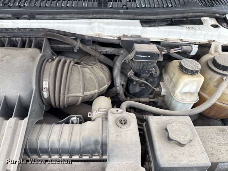 image for item DY8042 2006 Ford E350 Super Duty van
