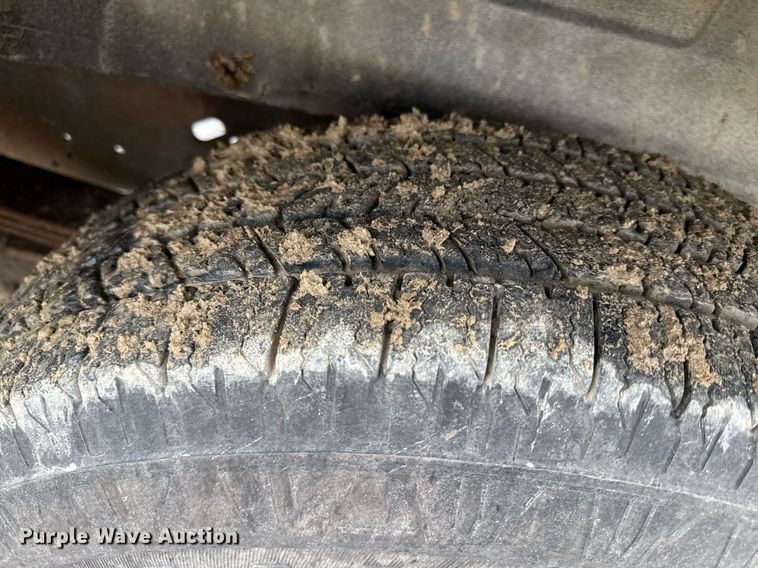 image for item DY8042 2006 Ford E350 Super Duty van