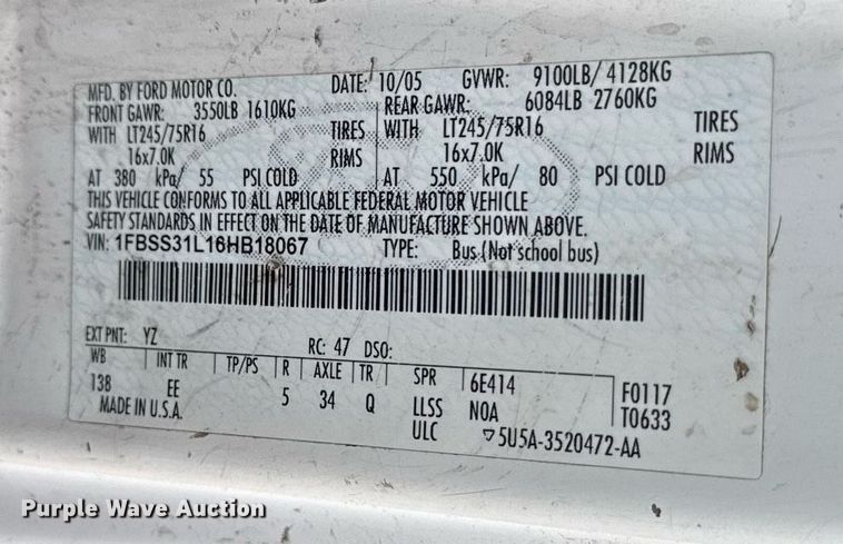 image for item DY8042 2006 Ford E350 Super Duty van