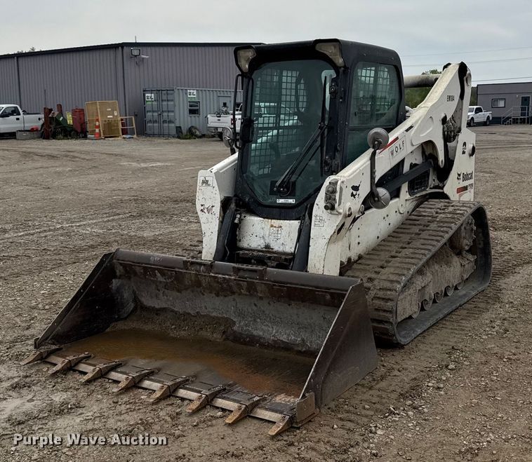 image for item DY8043 2016 Bobcat T750 tracked skid steer loader