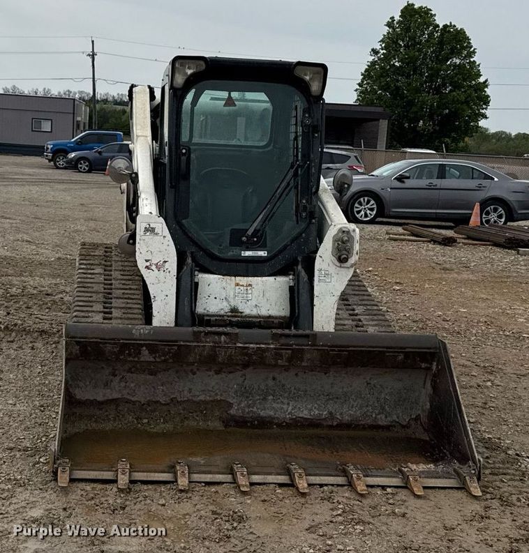 image for item DY8043 2016 Bobcat T750 tracked skid steer loader