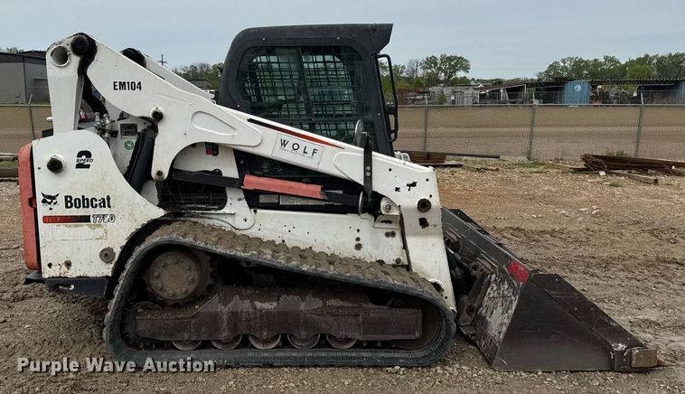 image for item DY8043 2016 Bobcat T750 tracked skid steer loader
