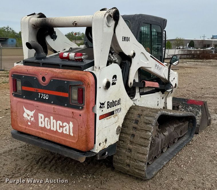 image for item DY8043 2016 Bobcat T750 tracked skid steer loader