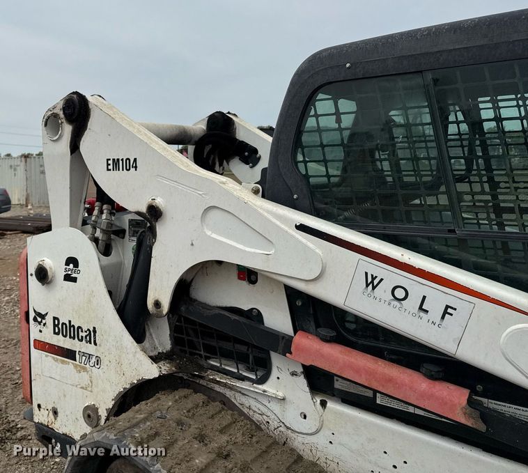 image for item DY8043 2016 Bobcat T750 tracked skid steer loader