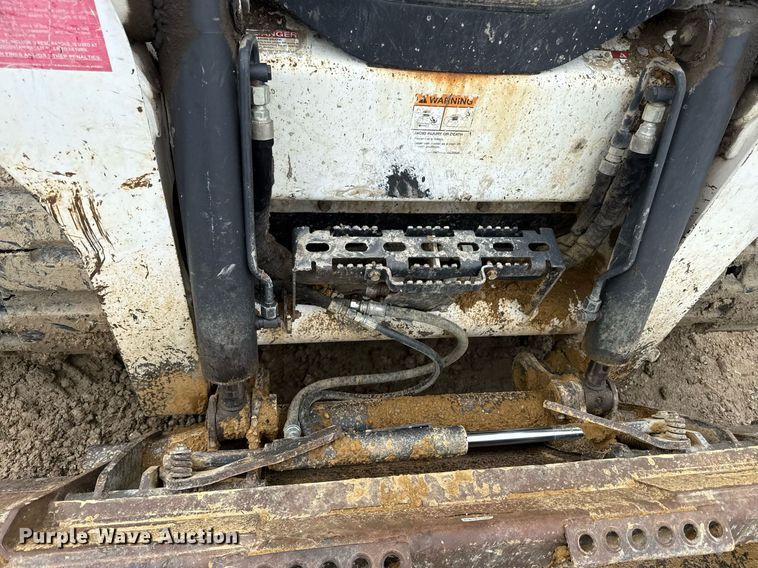 image for item DY8044 2018 Bobcat T770 tracked skid steer loader