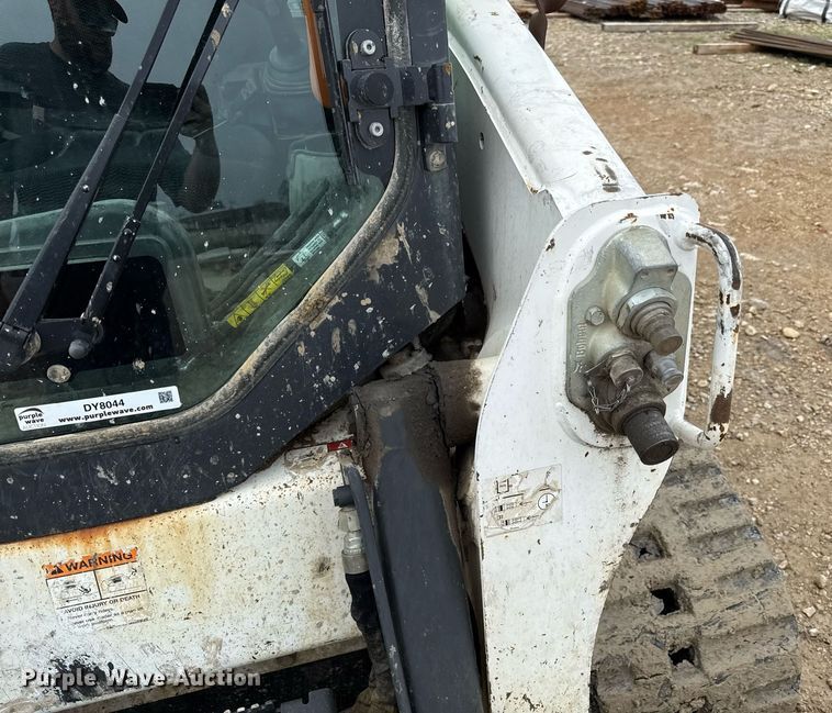 image for item DY8044 2018 Bobcat T770 tracked skid steer loader