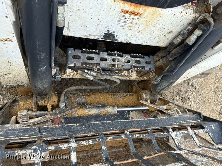 image for item DY8044 2018 Bobcat T770 tracked skid steer loader