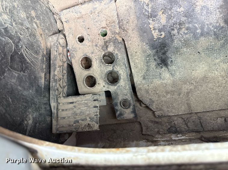 image for item DY8044 2018 Bobcat T770 tracked skid steer loader