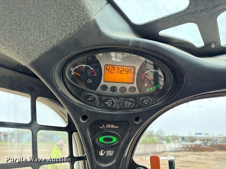 image for item DY8044 2018 Bobcat T770 tracked skid steer loader