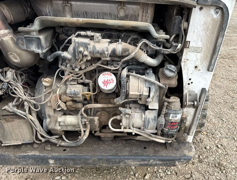 image for item DY8044 2018 Bobcat T770 tracked skid steer loader