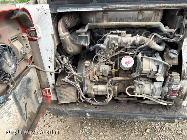 image for item DY8044 2018 Bobcat T770 tracked skid steer loader