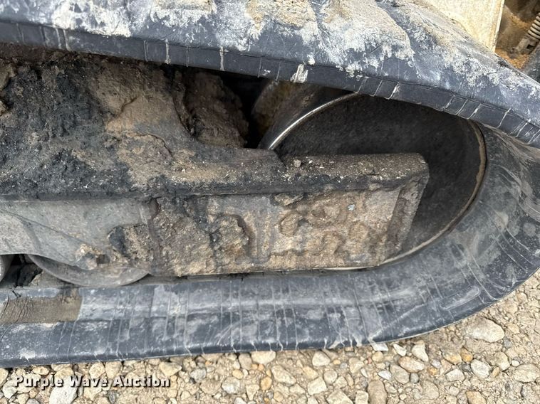 image for item DY8044 2018 Bobcat T770 tracked skid steer loader