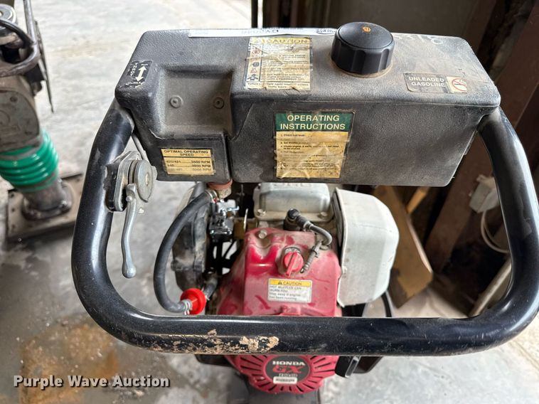 image for item DY8046 MBW Ground Pounder R422 plate compactor