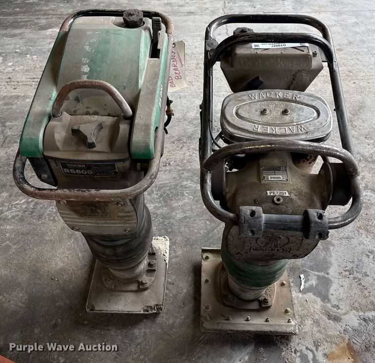 image for item DY8047 (2) Wacker Neuson plate compactors