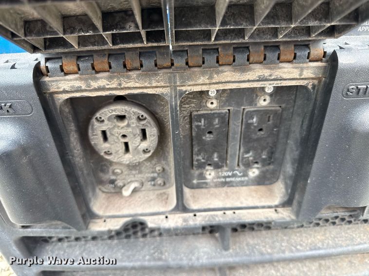 image for item DY8050 Miller Trailblazer 302 Air Pak  welder/generator